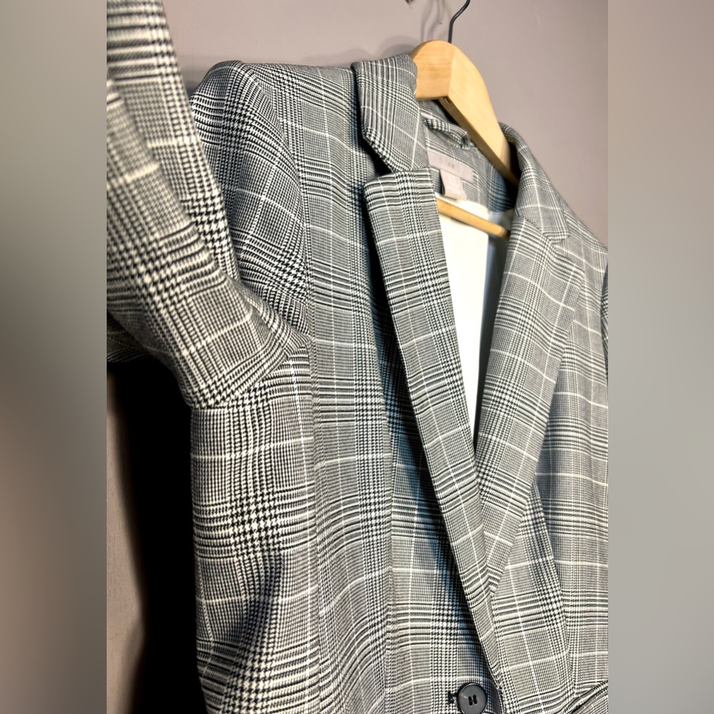 H&M Classic Gray Tailored Blazer - Picture 4 of 16